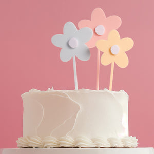 MILKSHAKE FLOWERS CAKE TOPPER