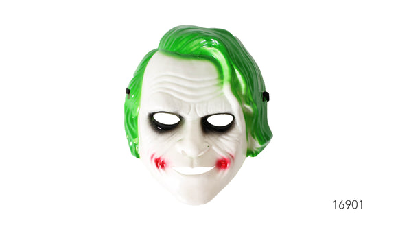 SCARY CLOWN WITH GREEN HAIR